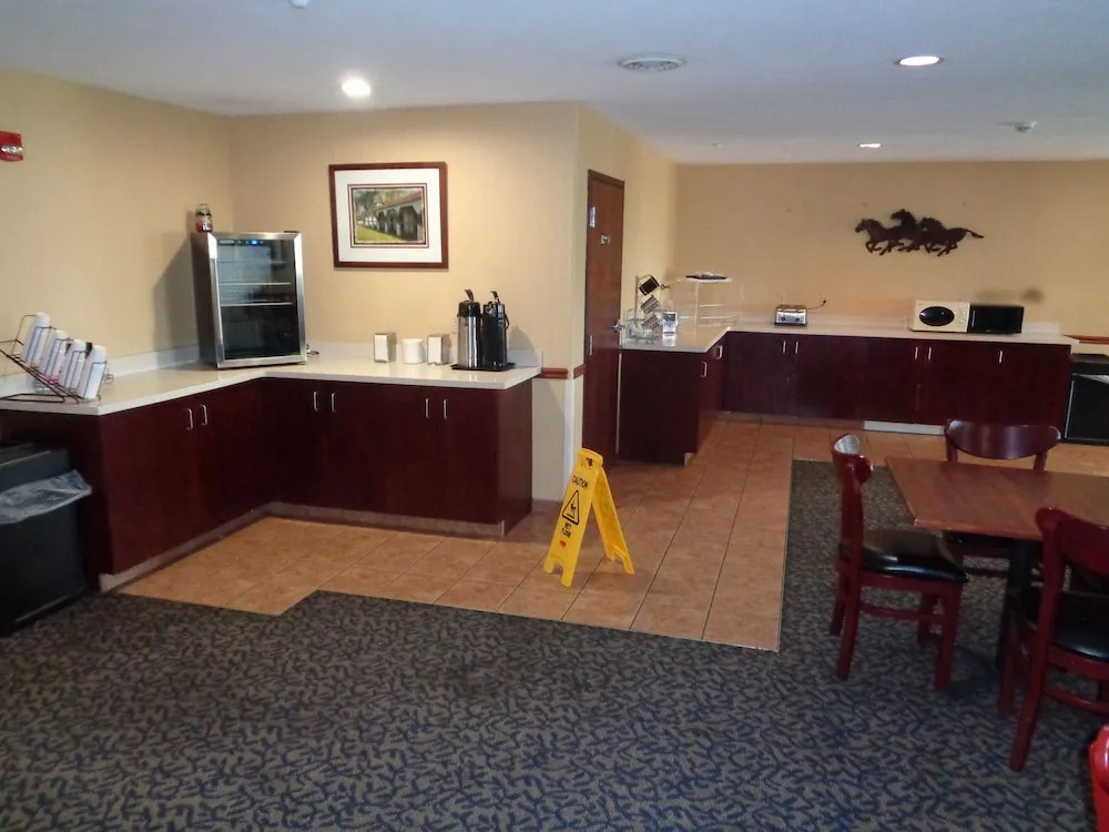 Fairgrounds Inn