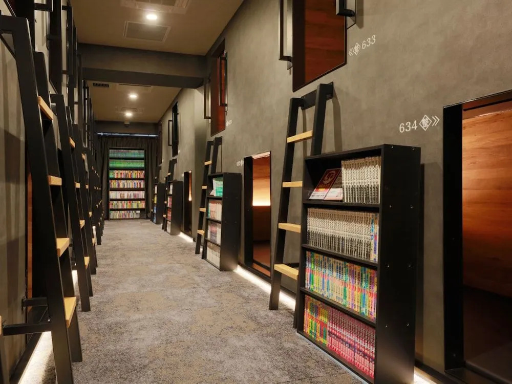 Rembrandt Cabin & Spa Shimbashi - Caters to Men