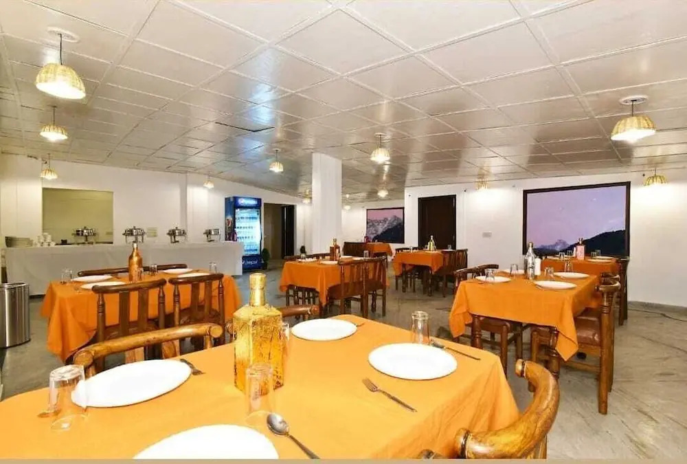 Hotel Divyansh By VRB Hotels