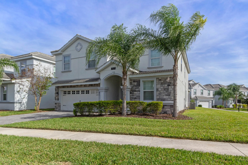1521mc Amazing Champions Gate 8 Bedroom 5 Bath