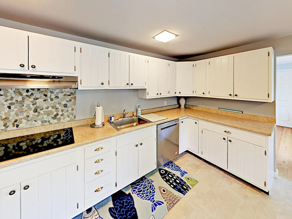 40 Epanow Rd Home