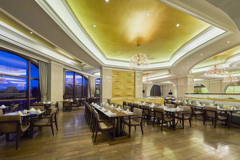 Sheraton Sanya Bay Resort