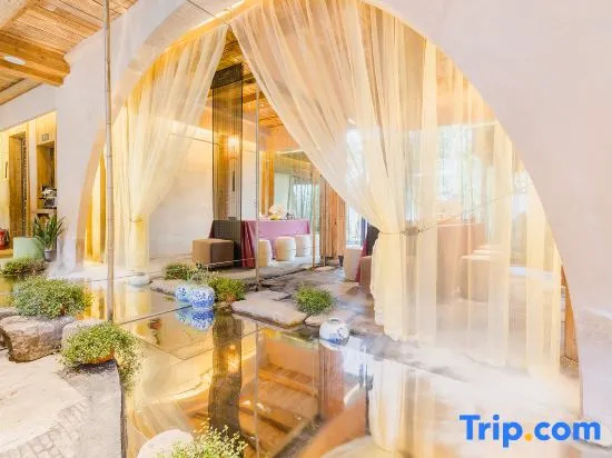 Yueshang Zen Space Homestay (Tongli Ancient Town Branch)