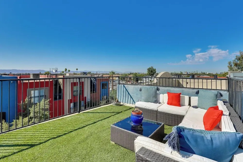 Rooftop Skyline Views! Family-friendly Phoenix Gem
