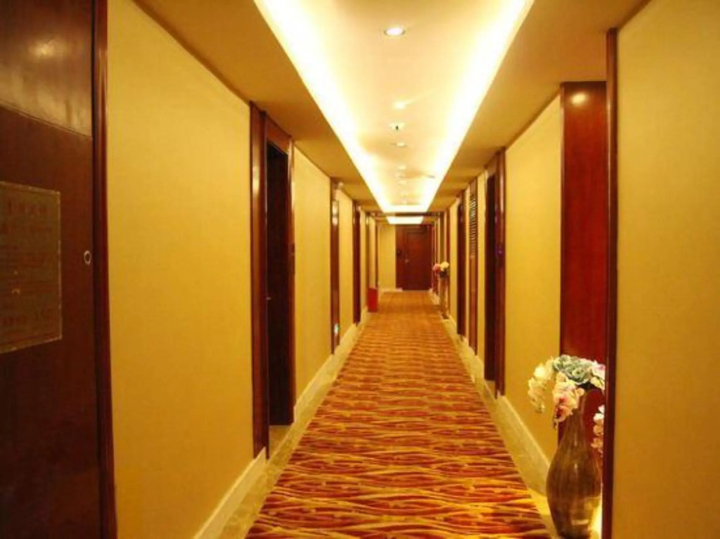 Qinjiang Hotel