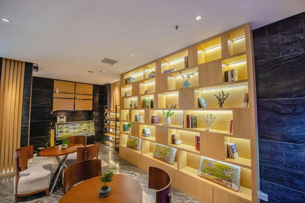 Three-room boutique hotel (Shaodong Fun Global City People's Hospital)