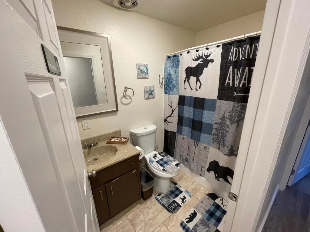 Lazy Bear Cabin