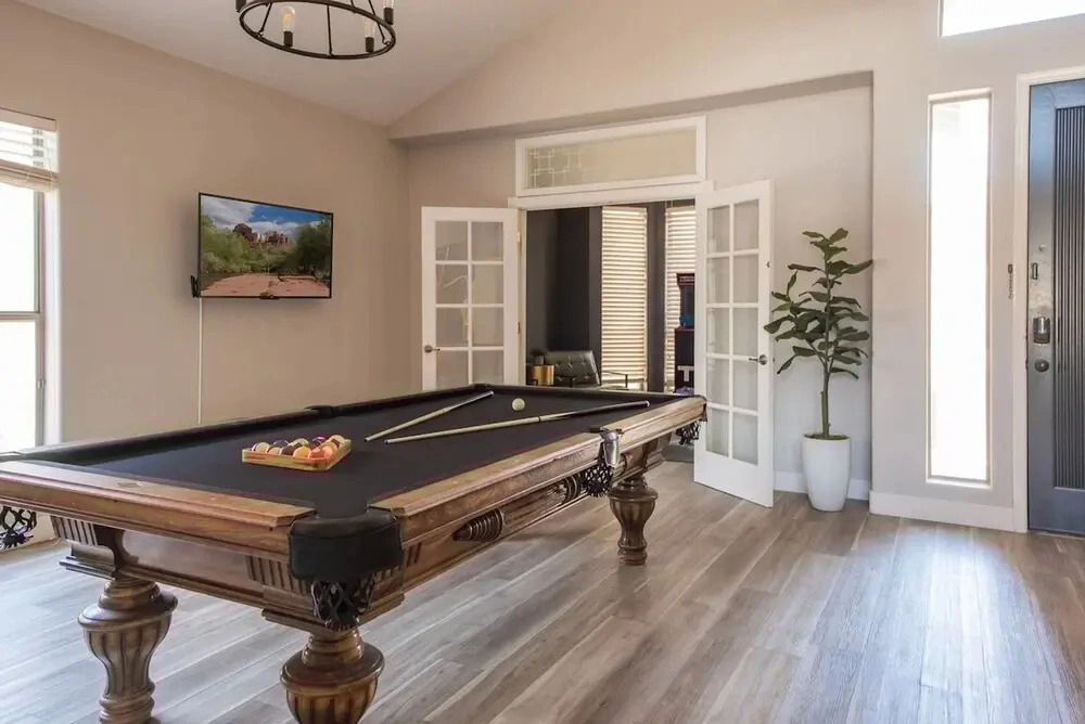 Scottsdale Paradise Poolside With Hot Tub Gym