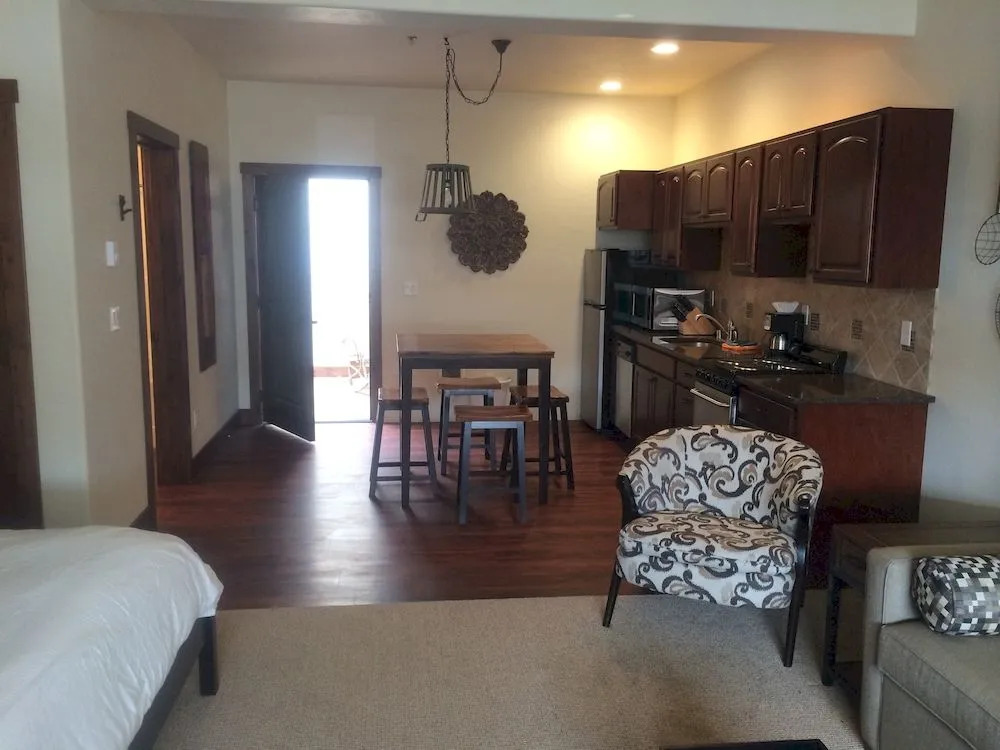 Whitefish Downtown Suites