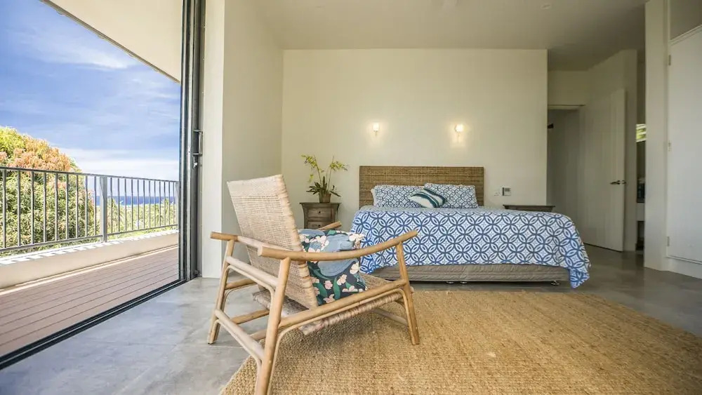 Nikao Luxury Villa