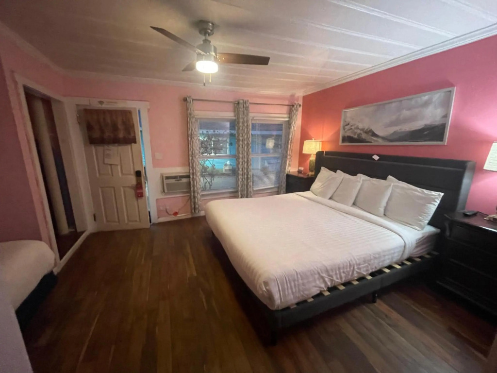 Отель Джеймстауна Americas Best Value Inn & Suites Royal Carriage