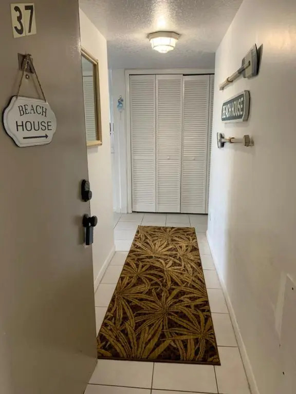 Sea Club Condo #37