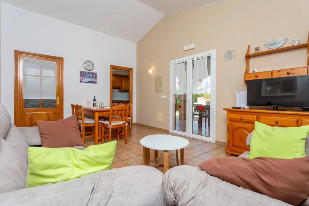 Villa Clariana Large Private Pool AC WiFi