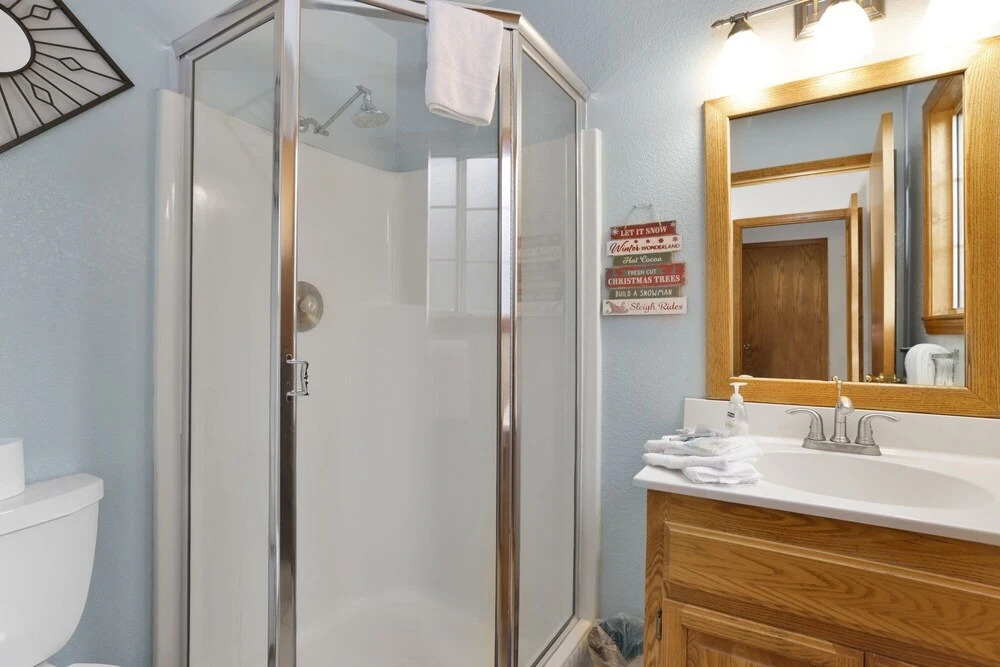 2184-malaburro Inn 2 Bedroom Home by RedAwning