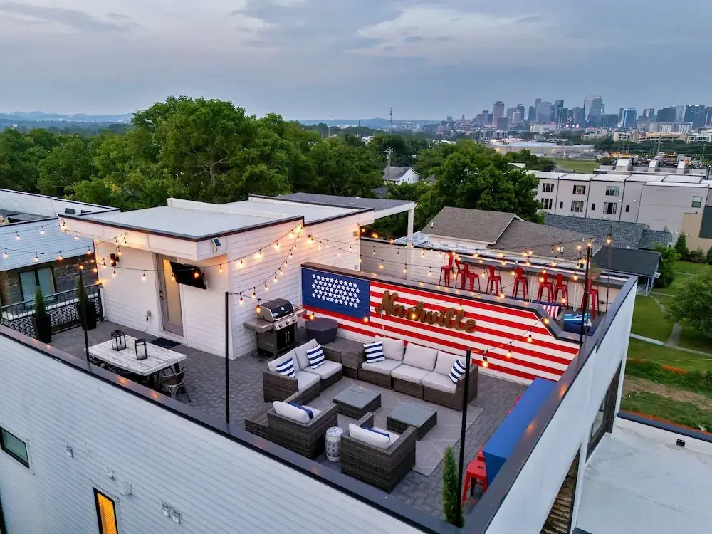 Rooftop Deck Shuffleboard BBQ Near Downtown
