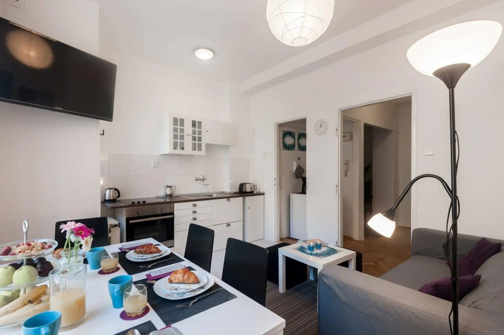Na Zborenci Apartments