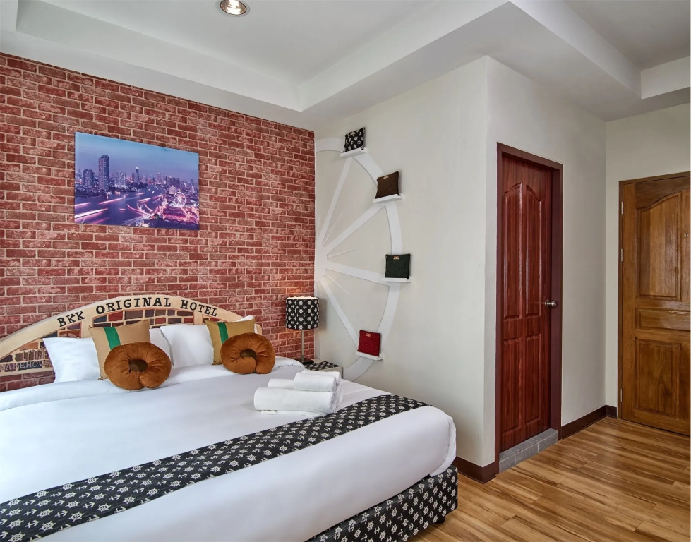 Bangkok River Loka Hotel