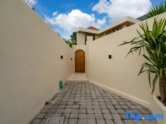 Kelaya Villa | Romantic Luxury 1BR Villa near Canggu