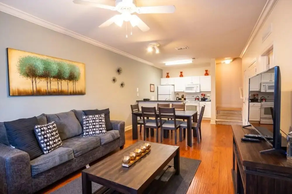 Lucaya 3 Bedroom 2 Bath Townhome With Zero Entry Resort Pool