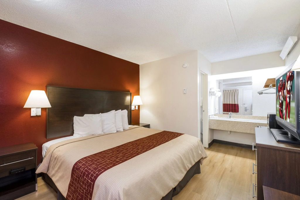 Studio 6 Suites Shreveport, LA Industrial Loop