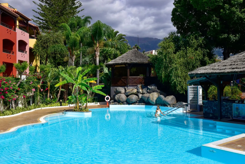 Pestana Village Garden Hotel
