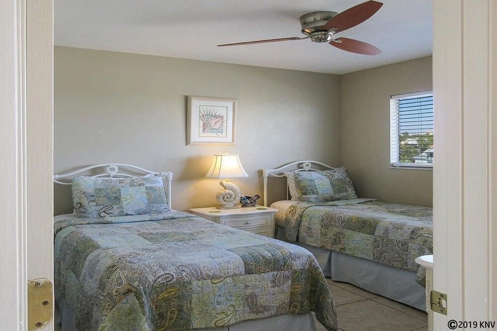 Carlos Pointe 523 - 2 Br Condo