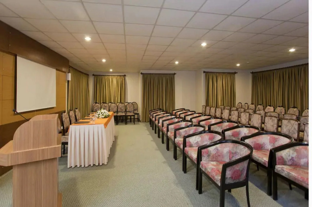 Remi Hotel