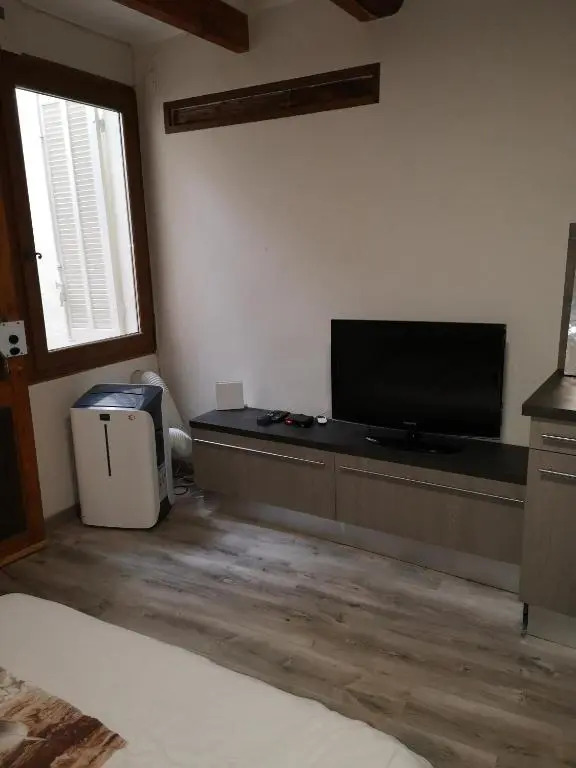 studio hypercentre courteissade