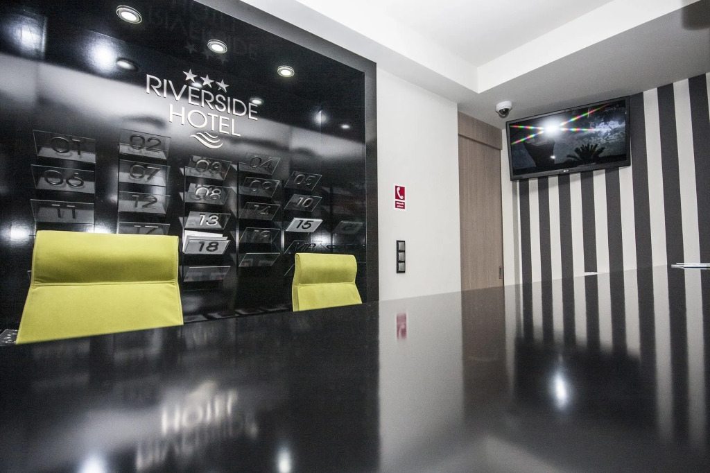 Hotel AquaCity Riverside