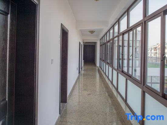 Shanghai Yazhu Art Hotel (Chongming Xinhe Town)