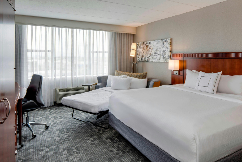 Courtyard by Marriott Boston Logan Airport
