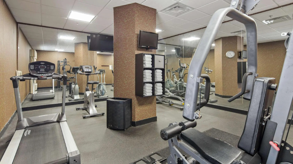 Best Western Plus Brunswick Inn & Suites