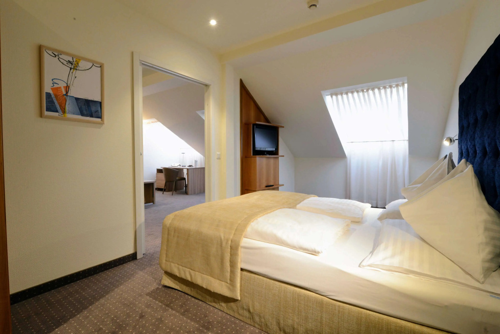 HiLight Suites Hotel