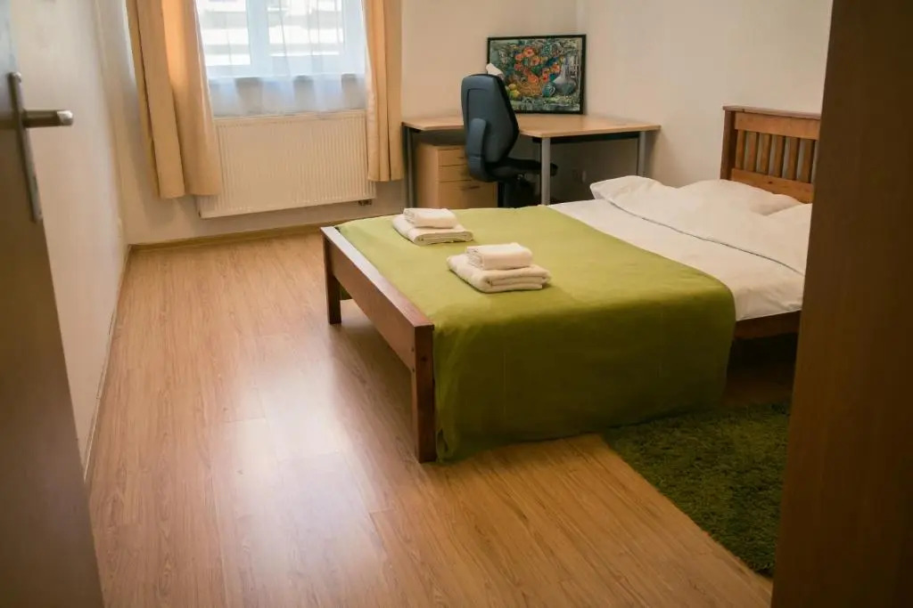 Town Hall 3 Bedroom Apartment