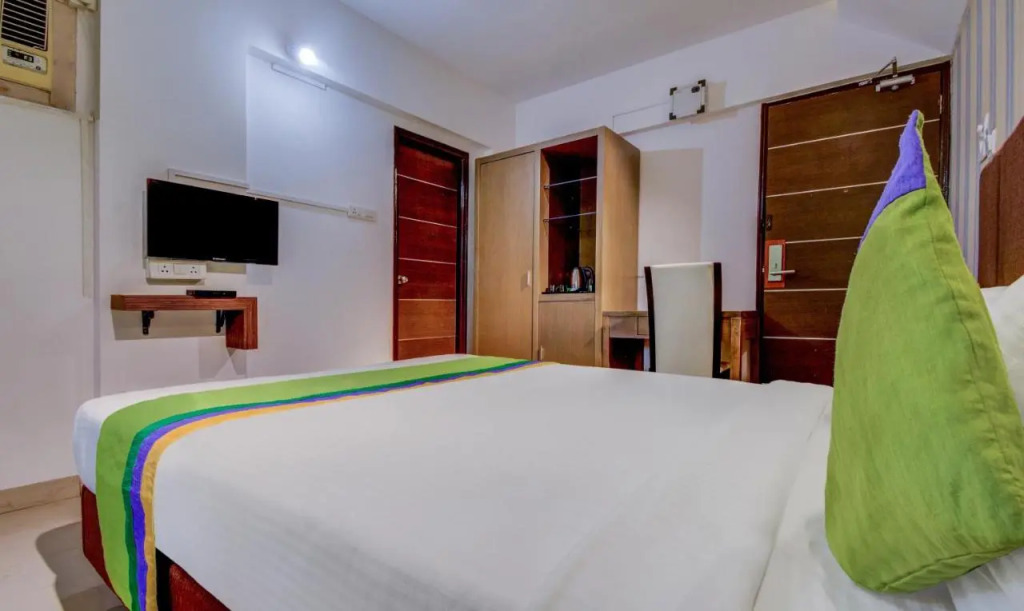 Treebo Iris Suites