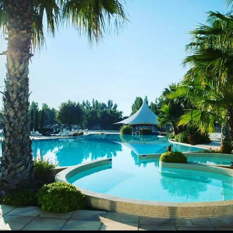 Bungalow With 3 Bedrooms in Vias, With Shared Pool and Furnished Terrace - 600 m From the Beach
