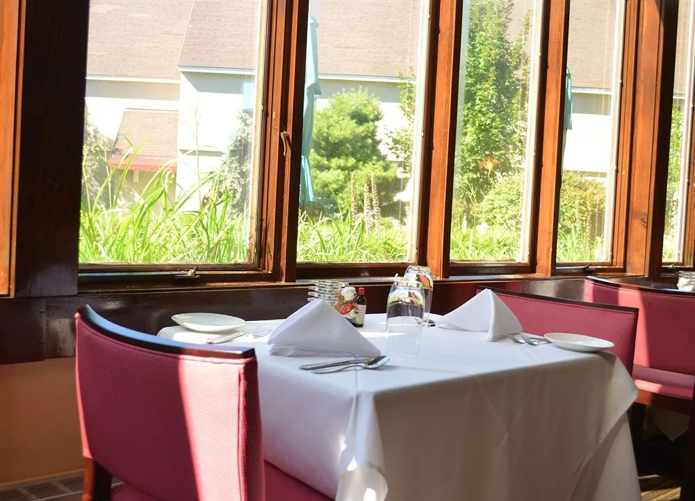 Orchards Hotel
