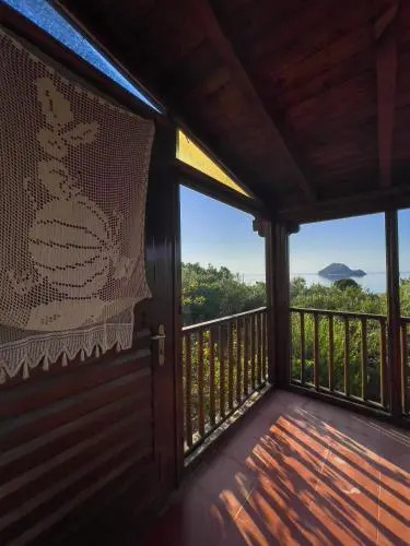 Villa Anta house by the sea