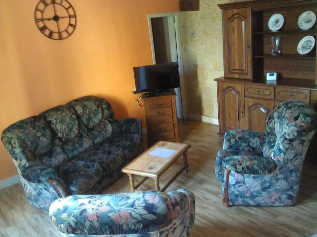 Gîte confortable dans lancien presbytère de Futeau, 3 chambres, jardin, WiFi, entre Verdun et Châlons - FR-1-585-13
