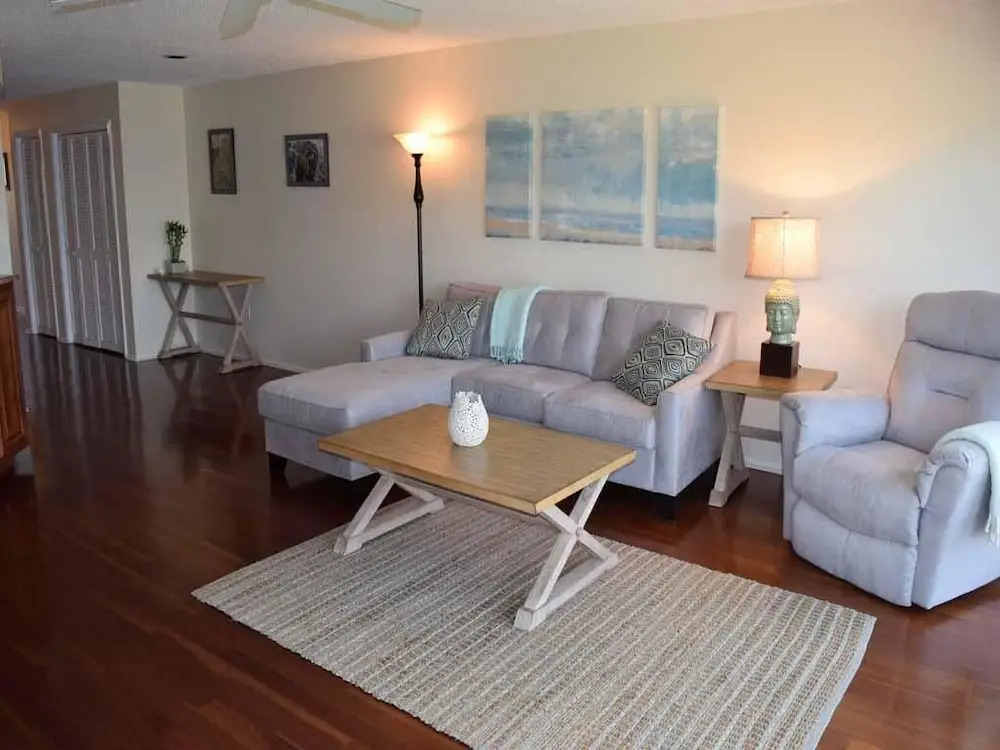 West Bay Cove 208