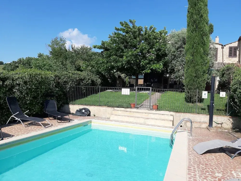 Group Retreat With Garden in Tuscany