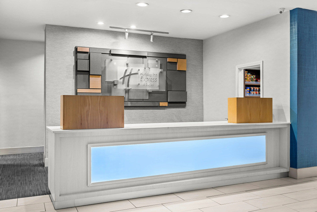 Holiday Inn Express Hotel & Suites Savannah Midtown by IHG