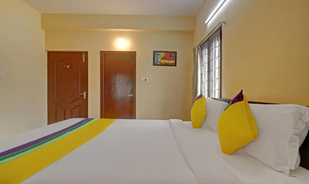 Itsy Hotels Rithika Inn Blossoms