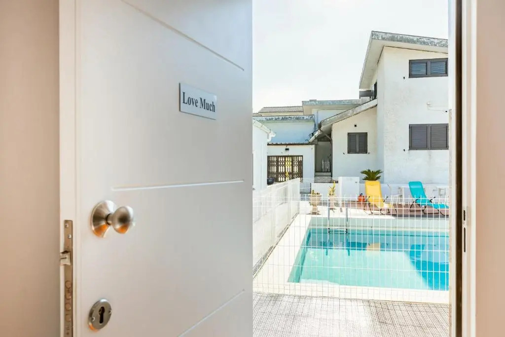 Live, Laugh, Love Beach Guest Home with AC