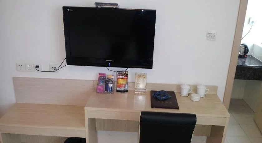 Super 8 Hotel Zhenjiang Ding Mao Qiao