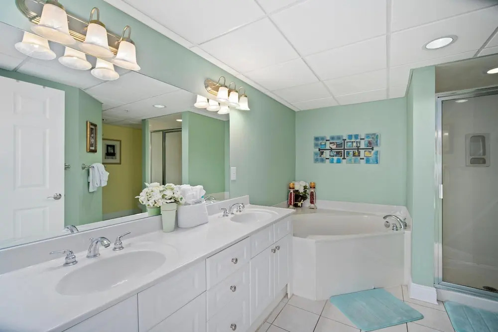 Emerald Beach 2325
