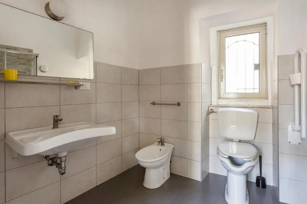 Da Gianni e Lucia Rooms with bathroom in the city center