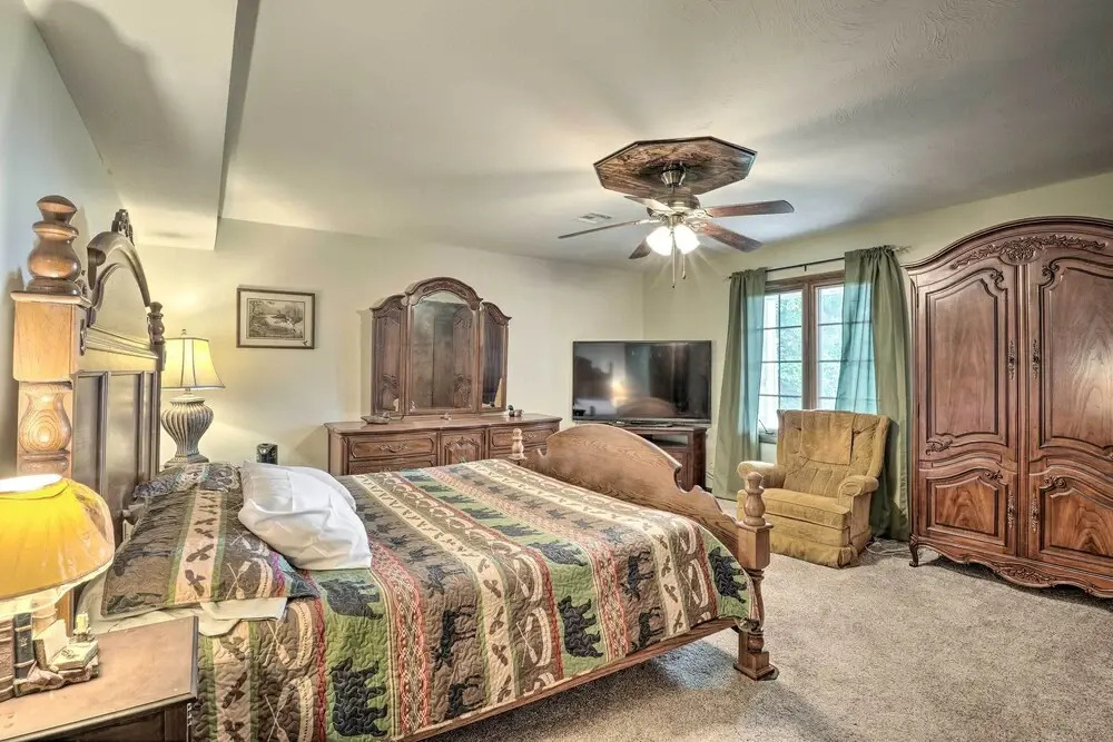 Kimberling City Home w/ Table Rock Lake Views!