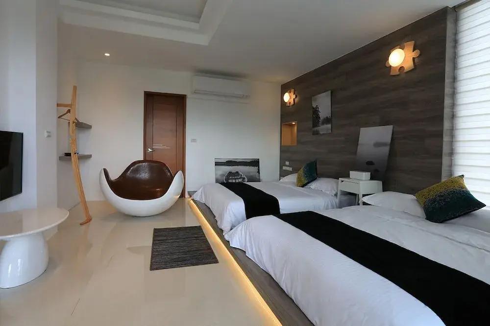 Sixteen Kan B&B