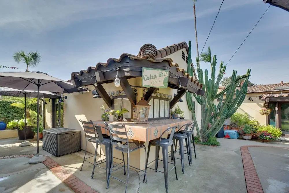 Upscale Whittier Hills Gem: 17 Mi to Disneyland!